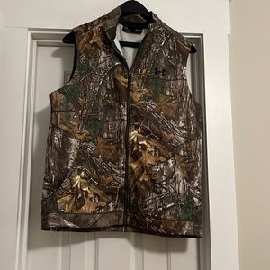 Men’s Under Armour Threadbone camo vest